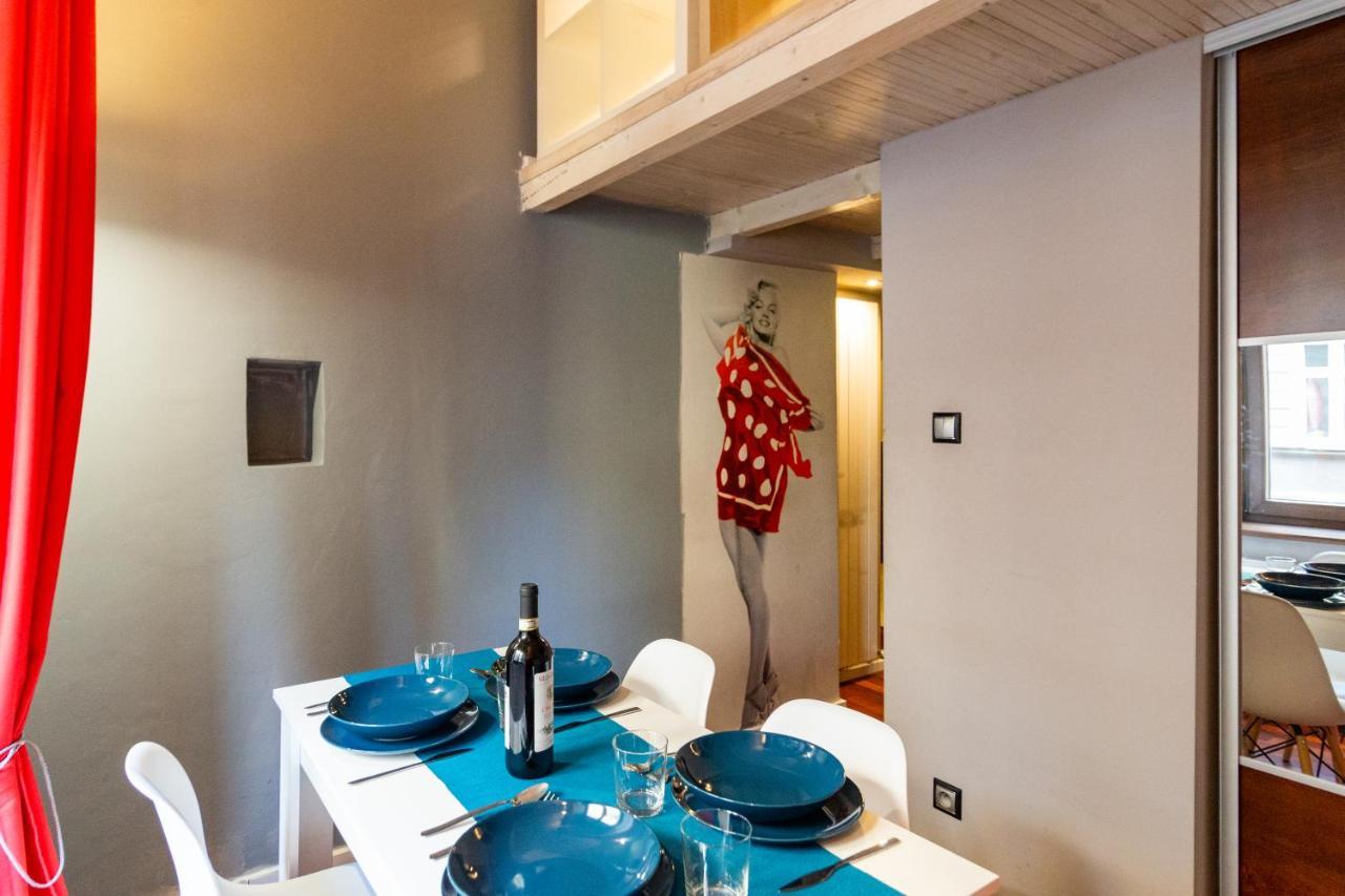 Lilly Apartment Main Train Station Old Town By The Castle Suites Krakau Buitenkant foto