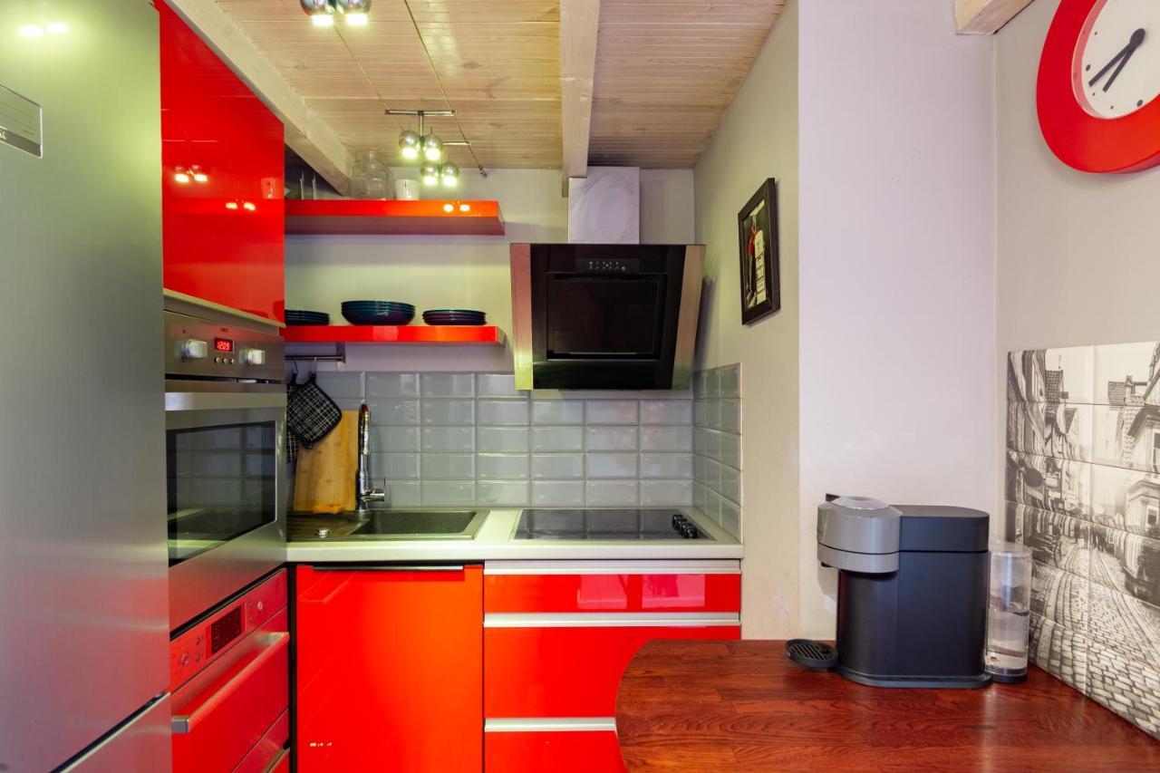 Lilly Apartment Main Train Station Old Town By The Castle Suites Krakau Buitenkant foto