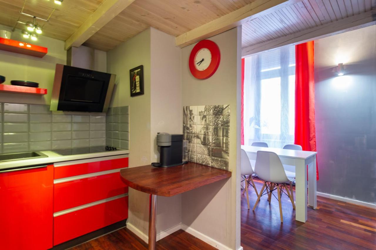 Lilly Apartment Main Train Station Old Town By The Castle Suites Krakau Buitenkant foto