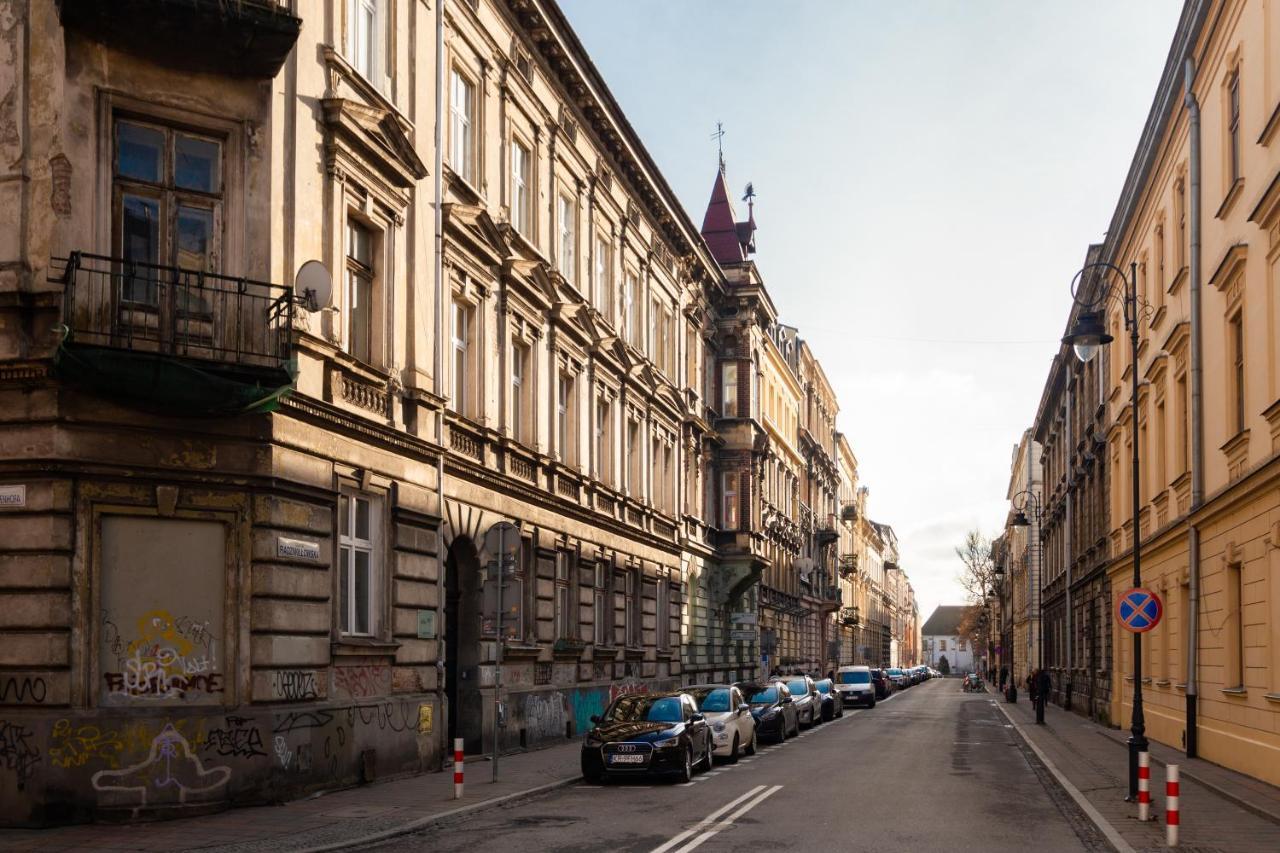 Lilly Apartment Main Train Station Old Town By The Castle Suites Krakau Buitenkant foto