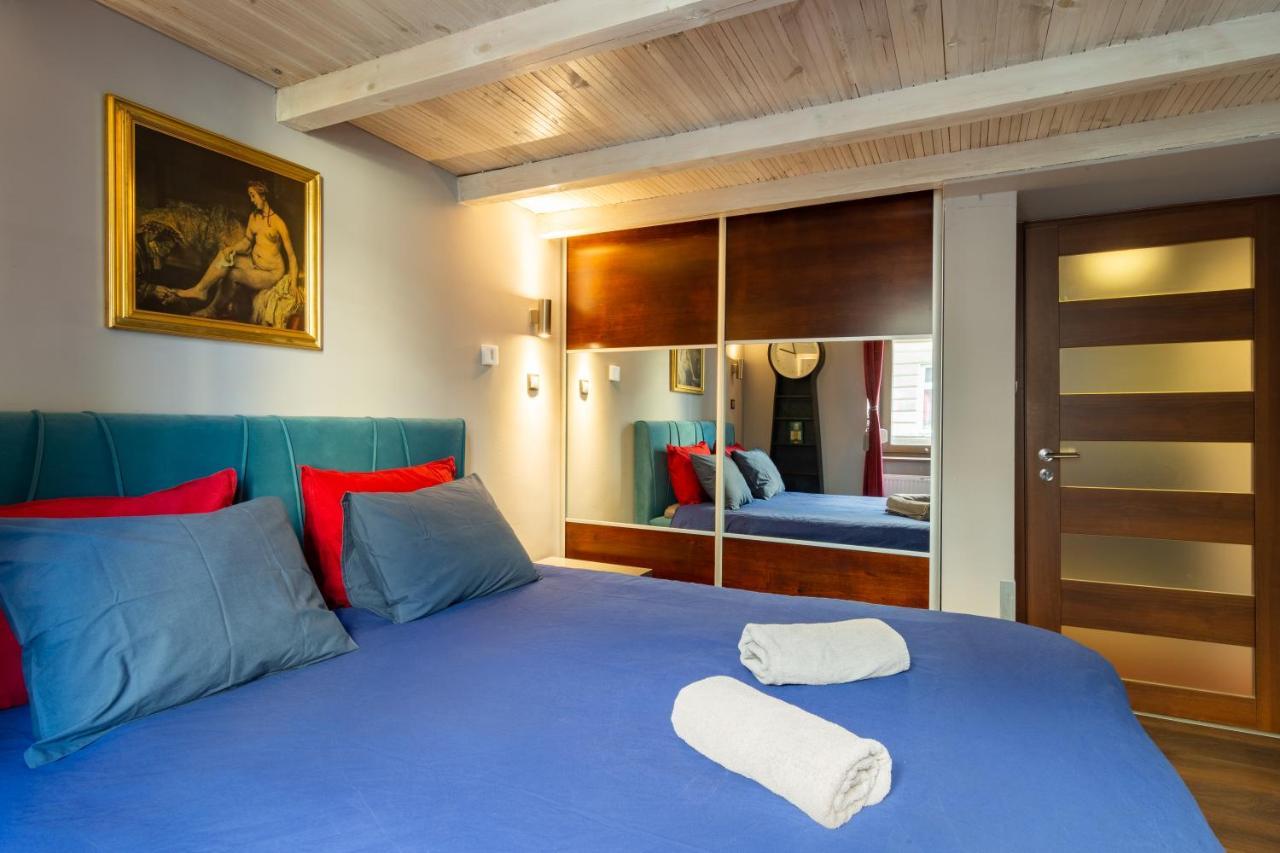 Lilly Apartment Main Train Station Old Town By The Castle Suites Krakau Buitenkant foto